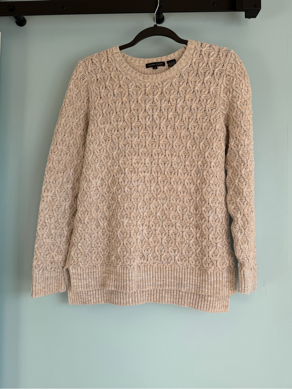 Jeanne Pierre Women’s M Heathered Oatmeal Cable Knit Sweater